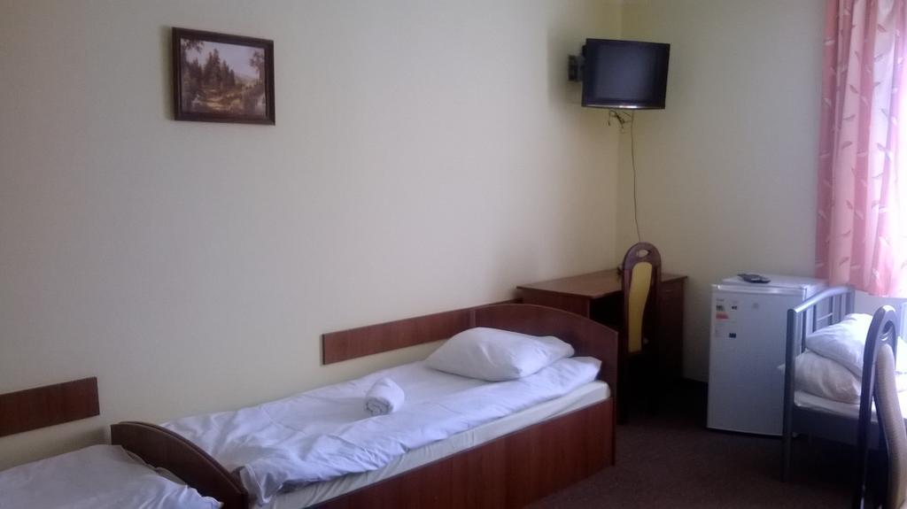 Hostel Milosz Grabowiec  Room photo