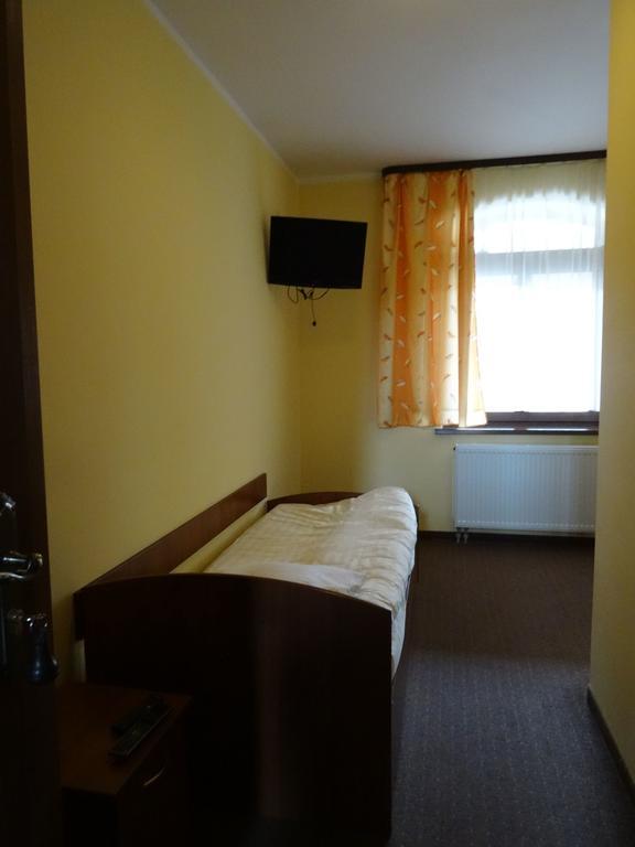 Hostel Milosz Grabowiec  Room photo